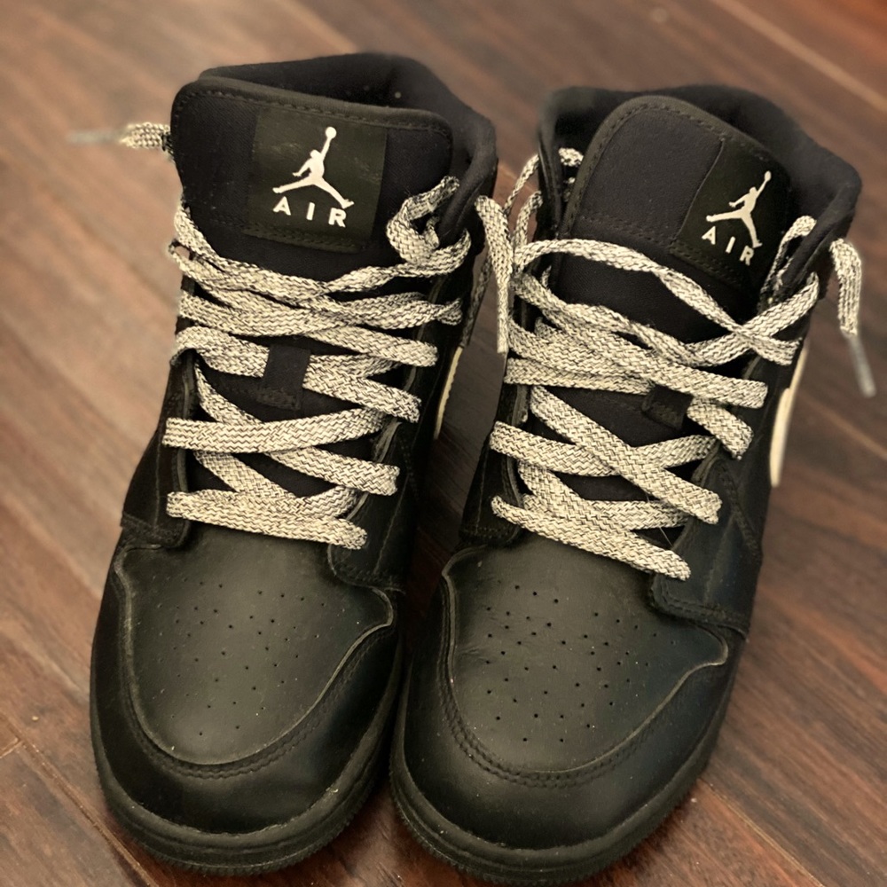 jordan 1 mid oreos
